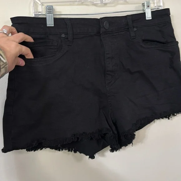 Kut From The Kloth Jane High Rise Black Shorts Size 12 - Picture 3 of 8